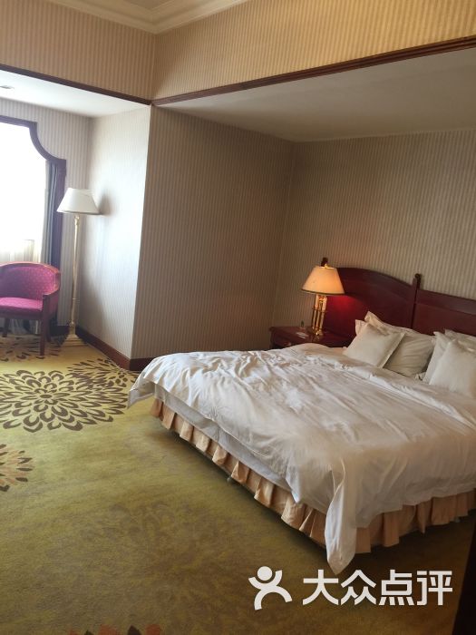 星巴克在上海豫园“定制”臻选非遗文旅店赋能城市文旅新场景(图1)